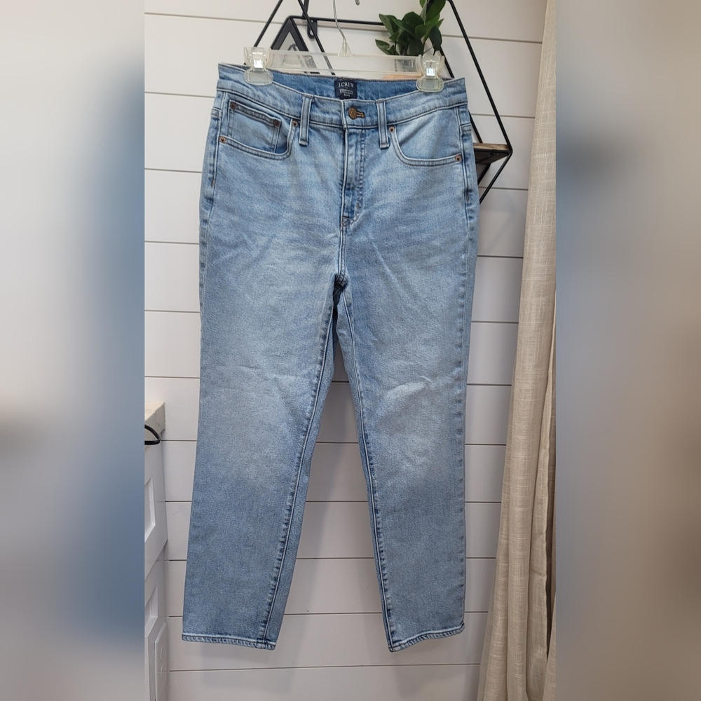 NWOT J. Crew essential straight  jeans 29